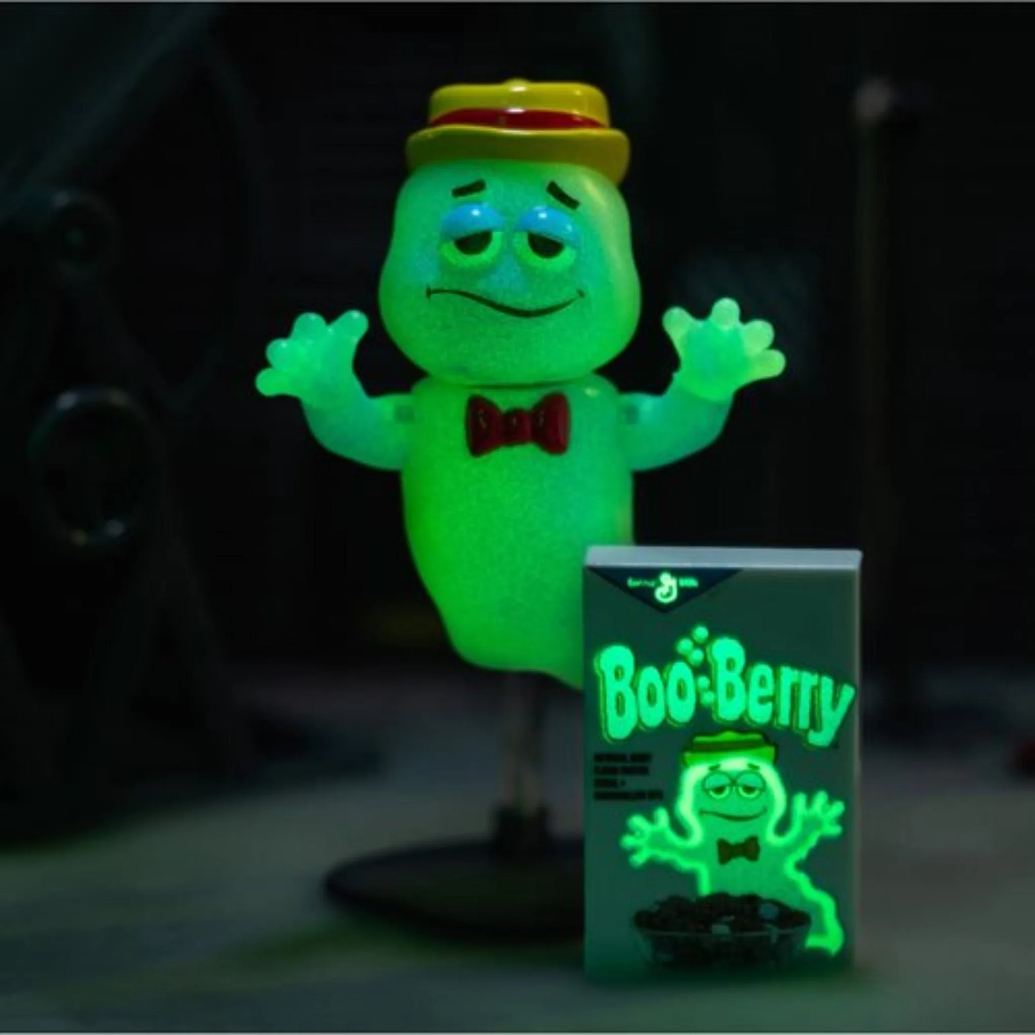 General Mills Exclusive Glow-in-the-Dark Booberry (1/12 Scale)